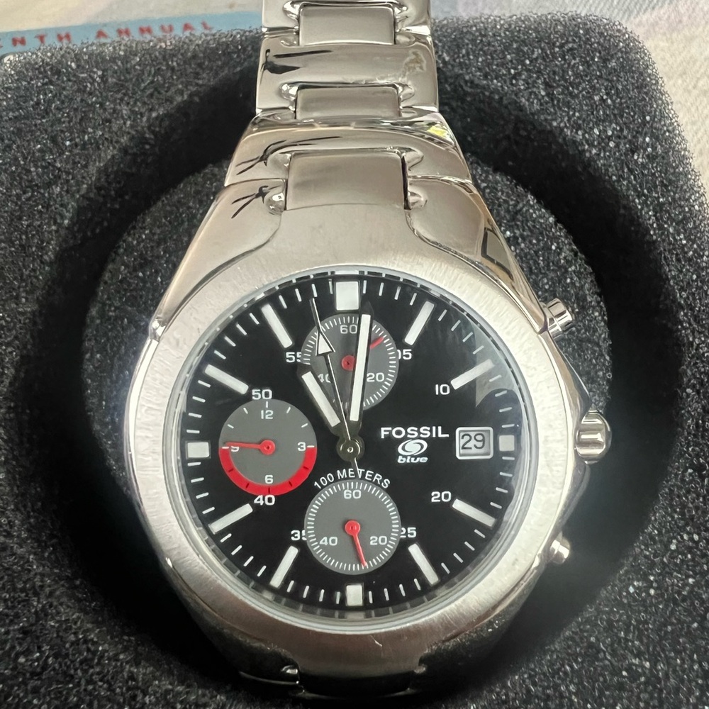 Fossil Chrono Watch new in Vintage Racing Tin with Red and Blue Accents